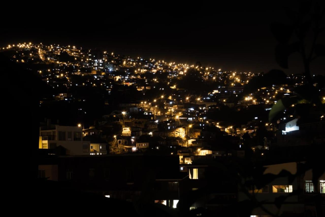 Beer&Beer Bed & Breakfast Valparaíso Екстериор снимка